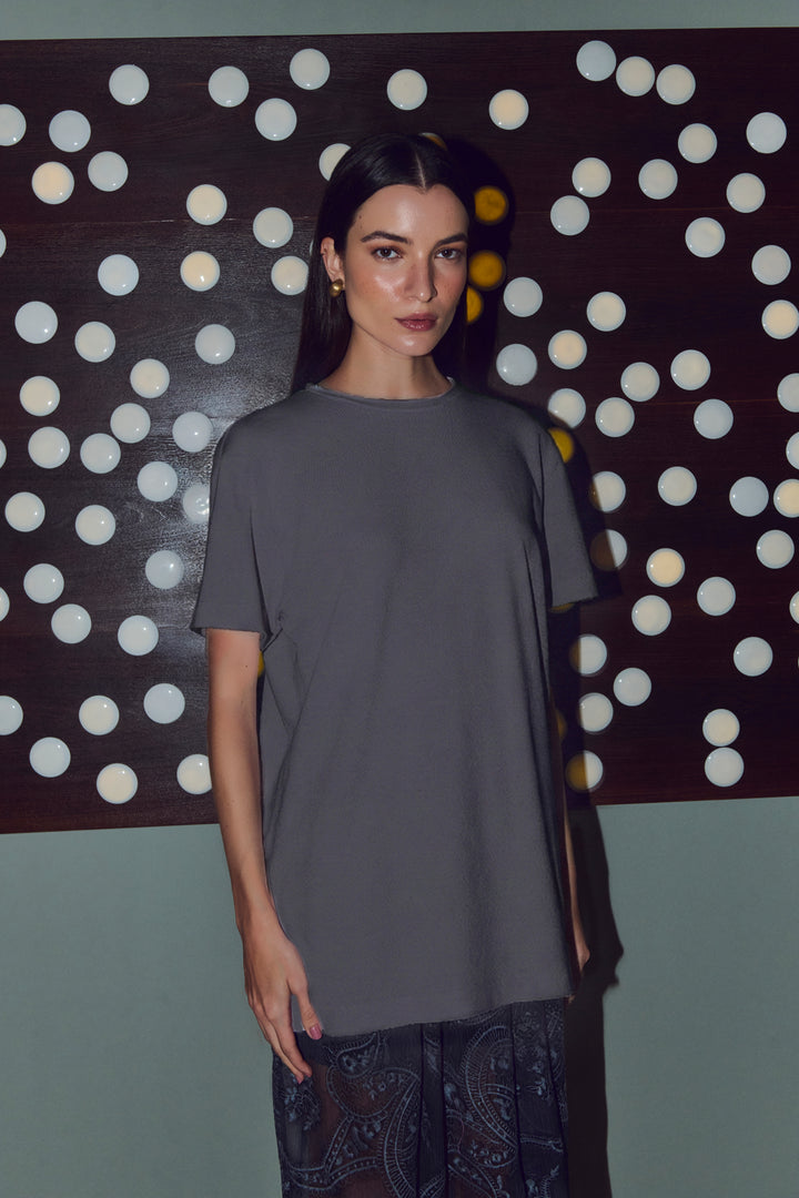 T-SHIRT OVER CINZA