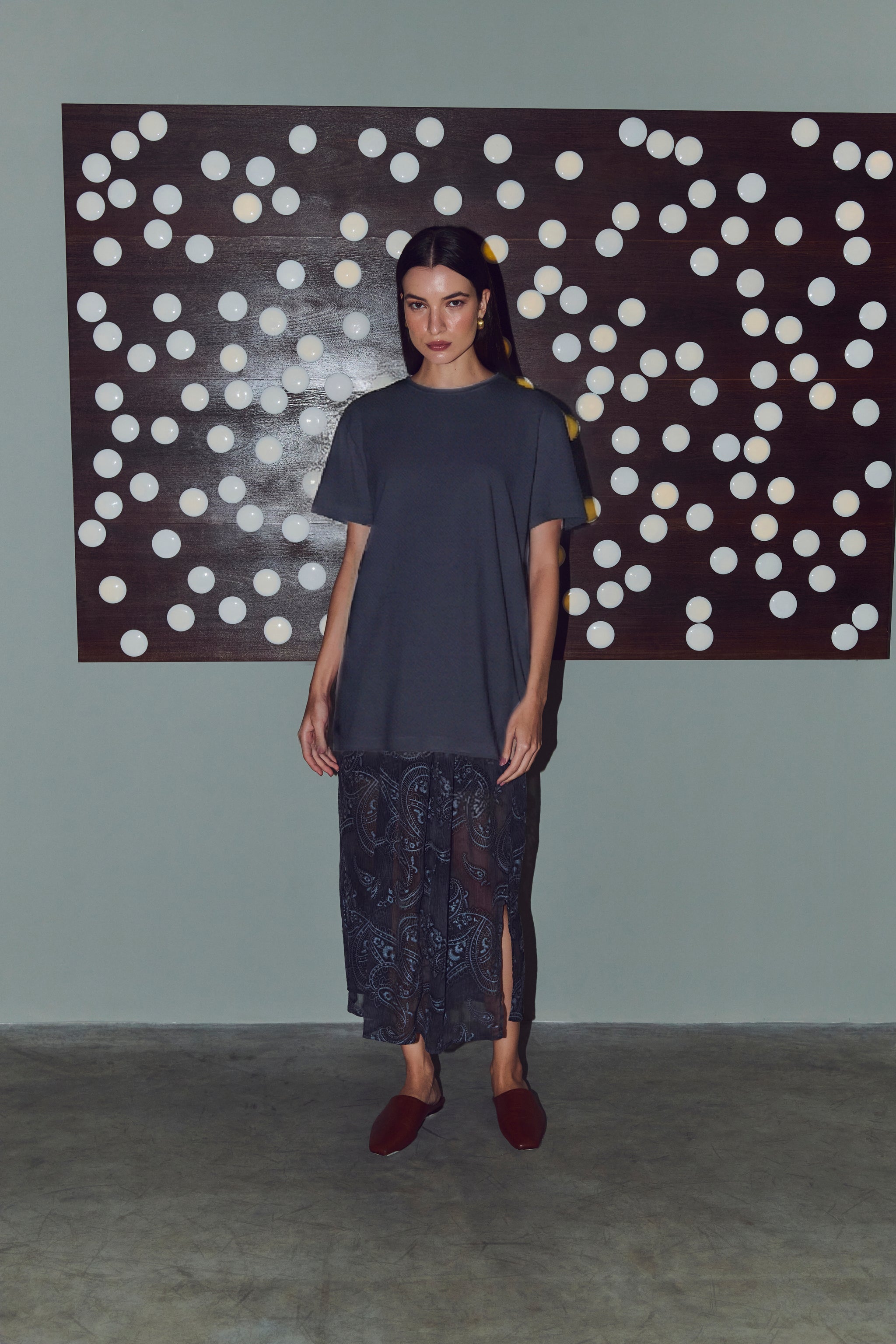 T-SHIRT OVER CINZA