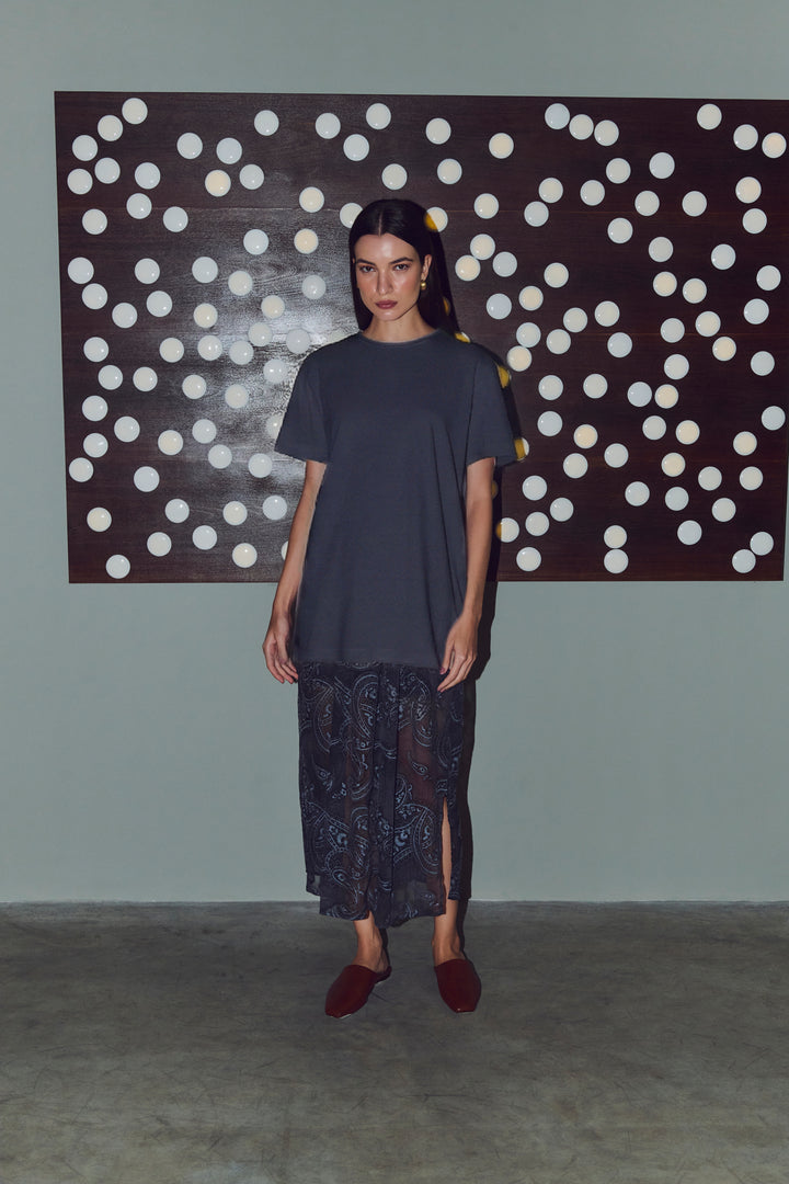 T-SHIRT OVER CINZA